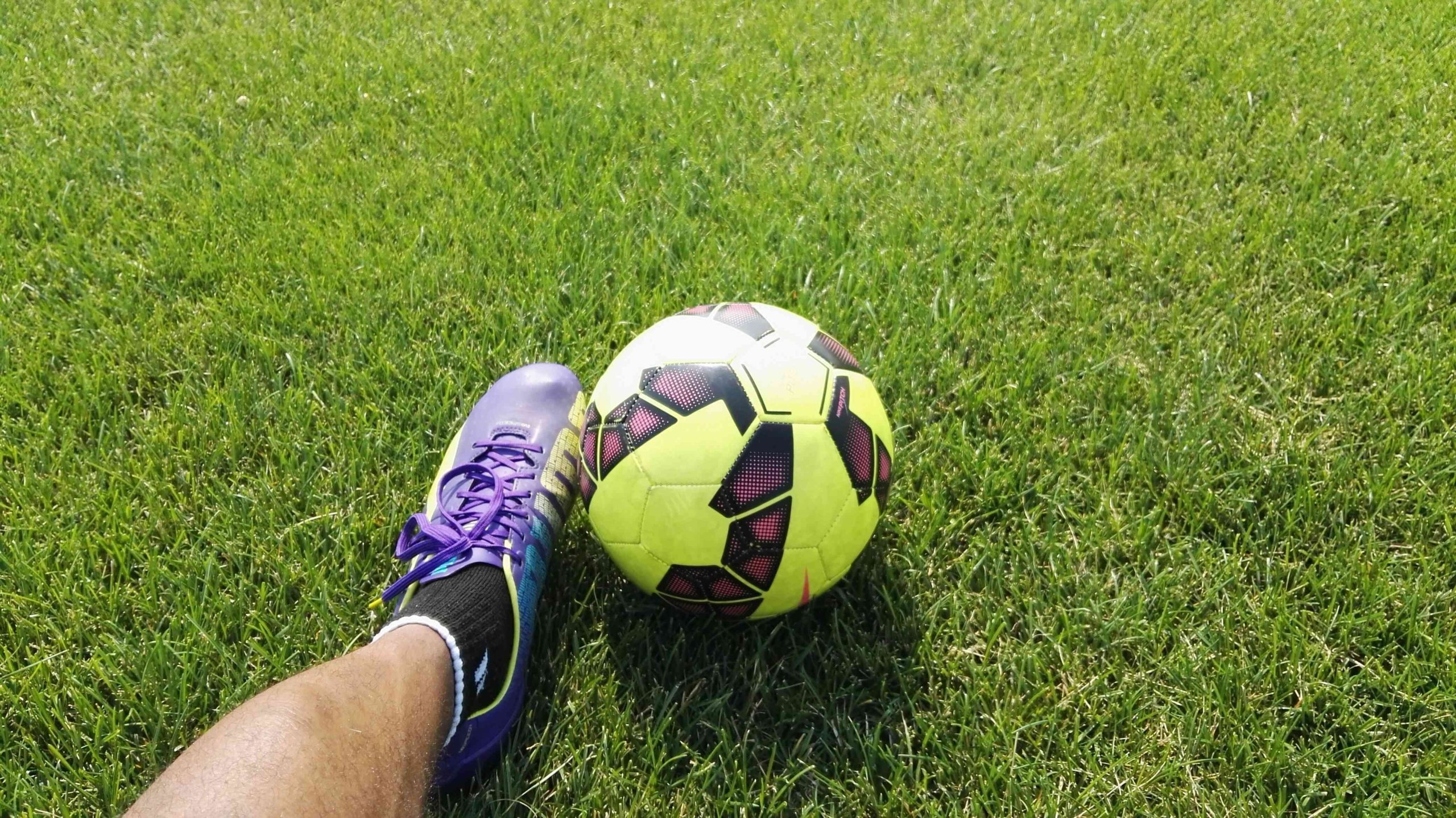 Die Evolution des Fußballs: Von traditionellen Taktiken zu modernen Spielsystemen