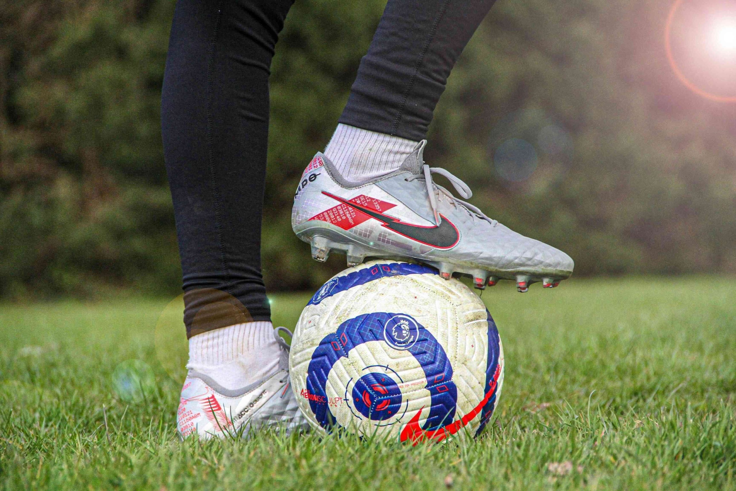 Mehr als nur Stoff: Wie Trikots Identität, Teamgeist und Fanbindung im Fußball prägen